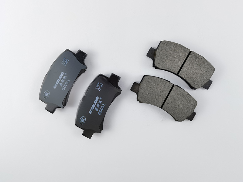 Premium Semi-metallic Material Brake pads1